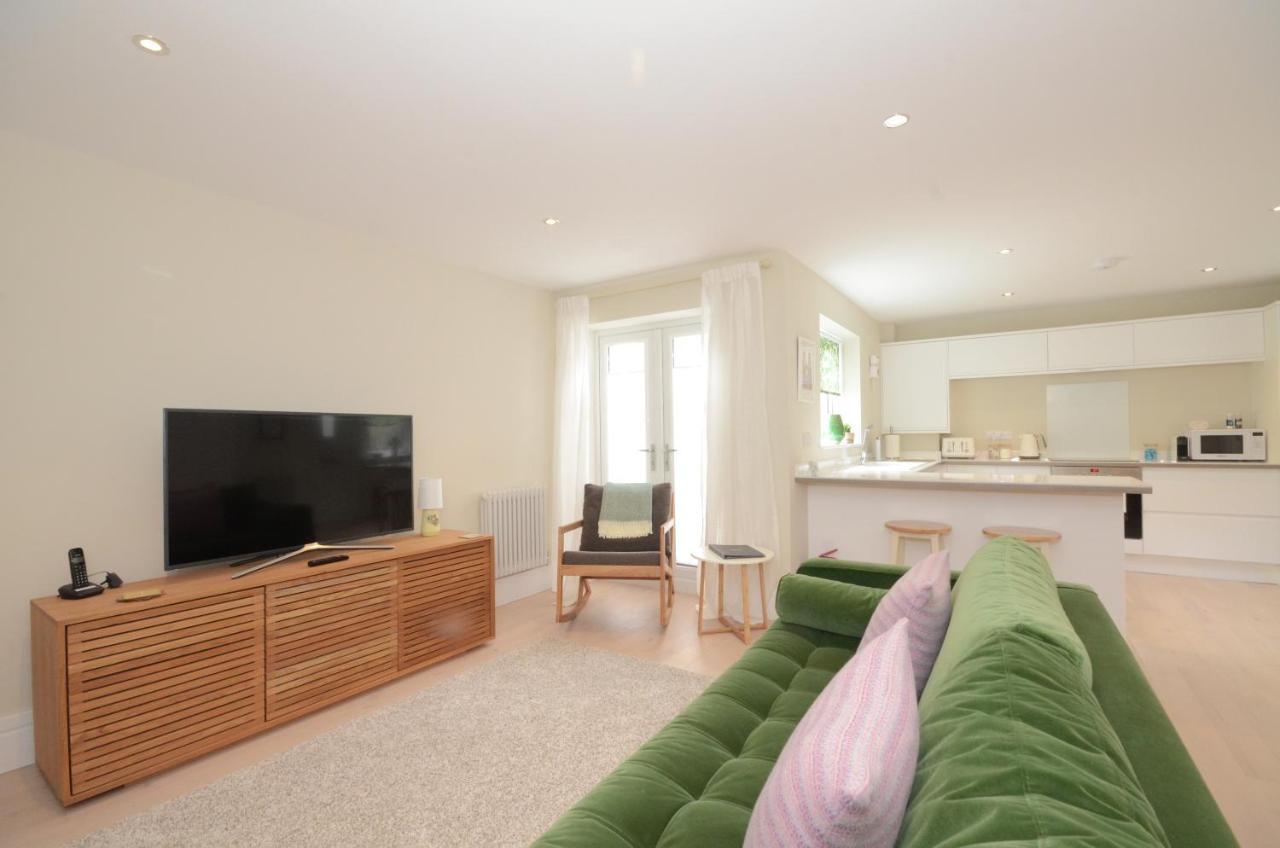 The Mews - 2 Bedroom Luxury, Spacious House With Free Parking ヨーク エクステリア 写真